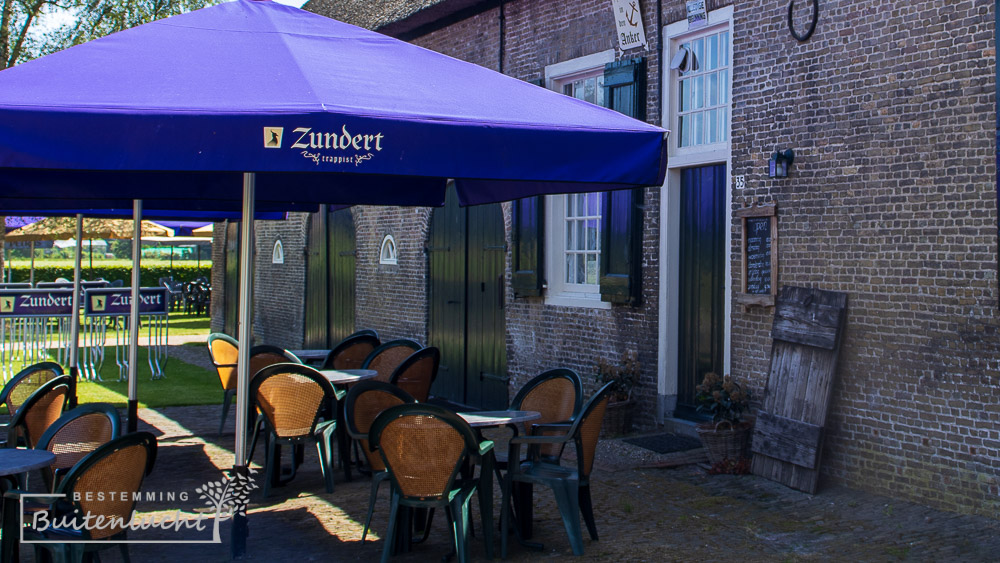 Het café In Den Anker serveert Zundert bier, ideale aflsuiter voor de Trappisten Wandelroute