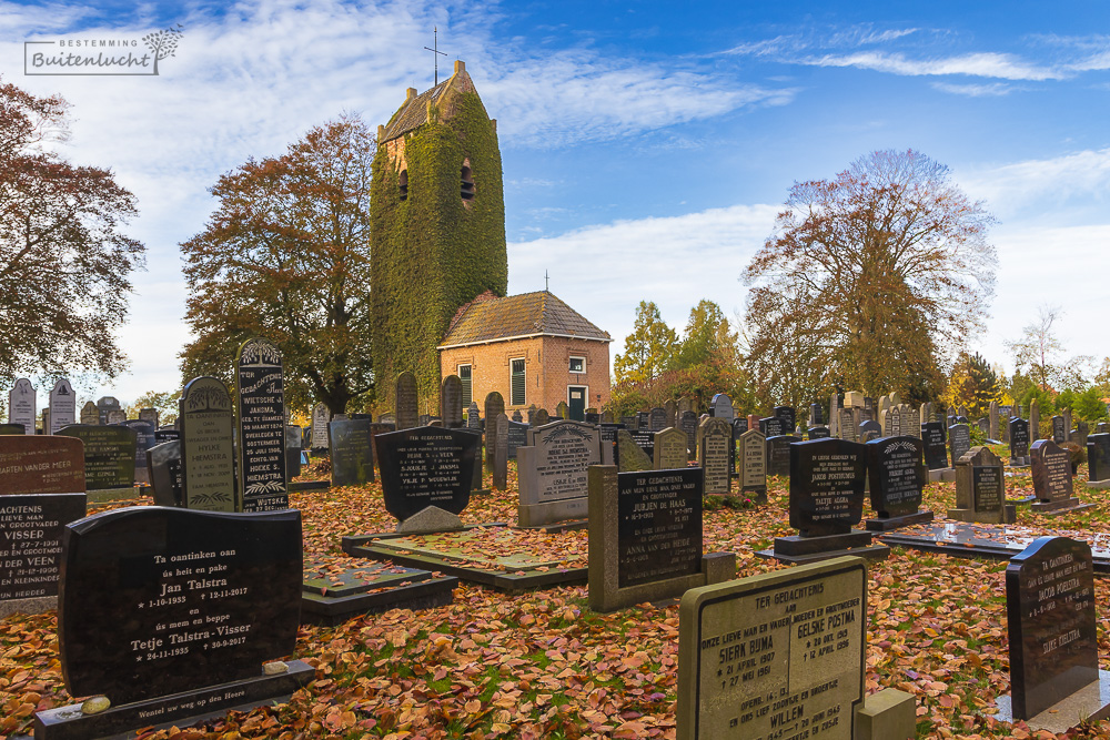 Het bijzondere kerkhof rond de Oude Kerk in Hoogzand (Oostermeer)