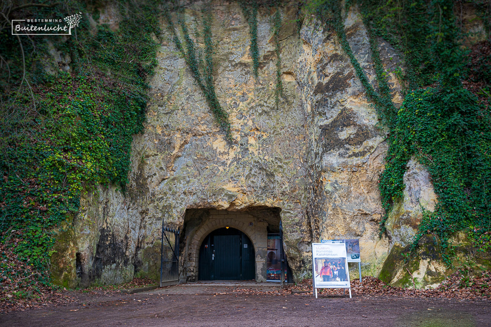 UItgang van de katakomben in Valkenburg